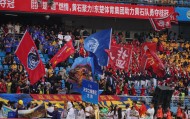 开云-“苏超”应援“楚超”，泰州130余名球迷自驾7个半小时到黄石加油
